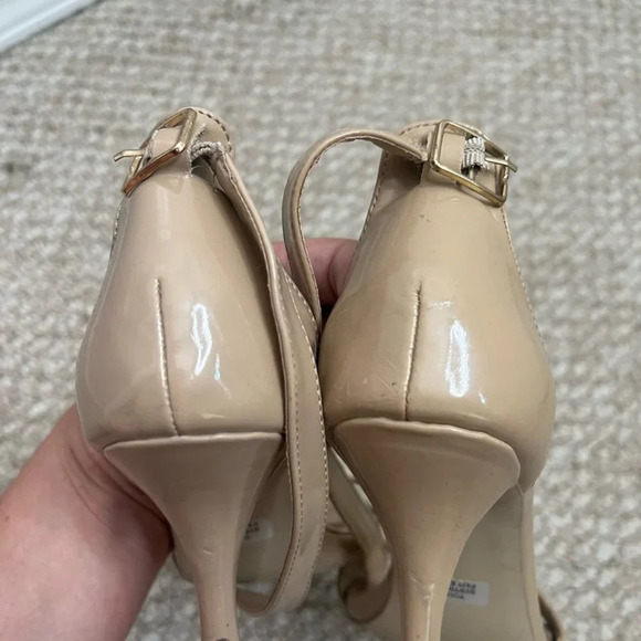 Madden Girl  Darrlin Nude strappy heels size 8.5 - Picture 7 of 10